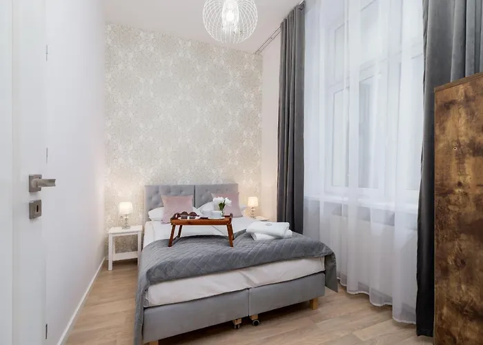 Beautiful s Dietla By Noclegi Renters